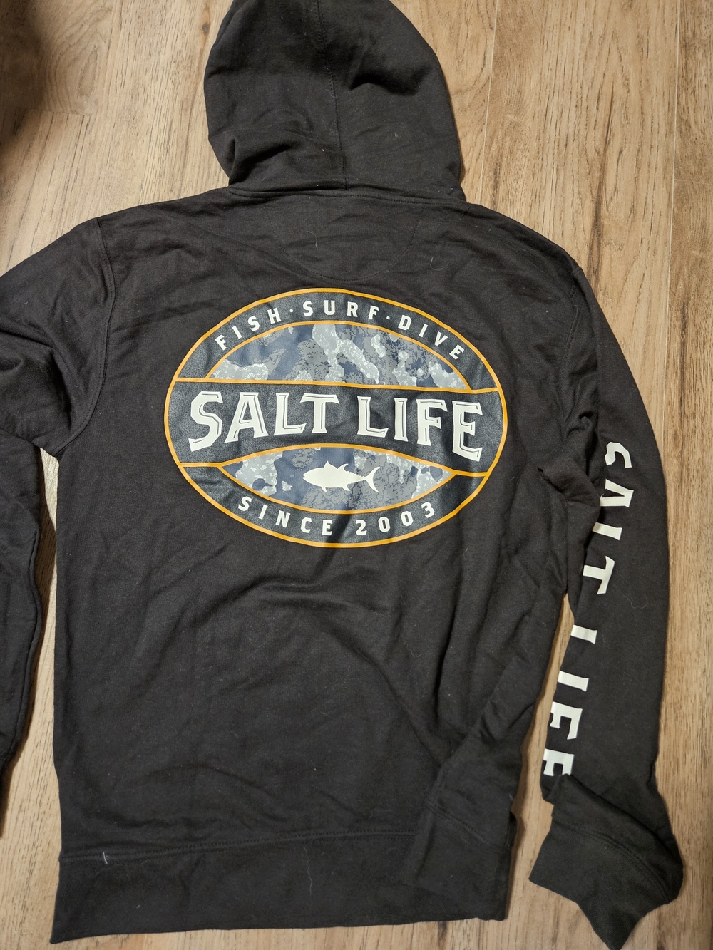 Salt Life Men's Black Graphic Hoodie - Fish Surf Dive Logo